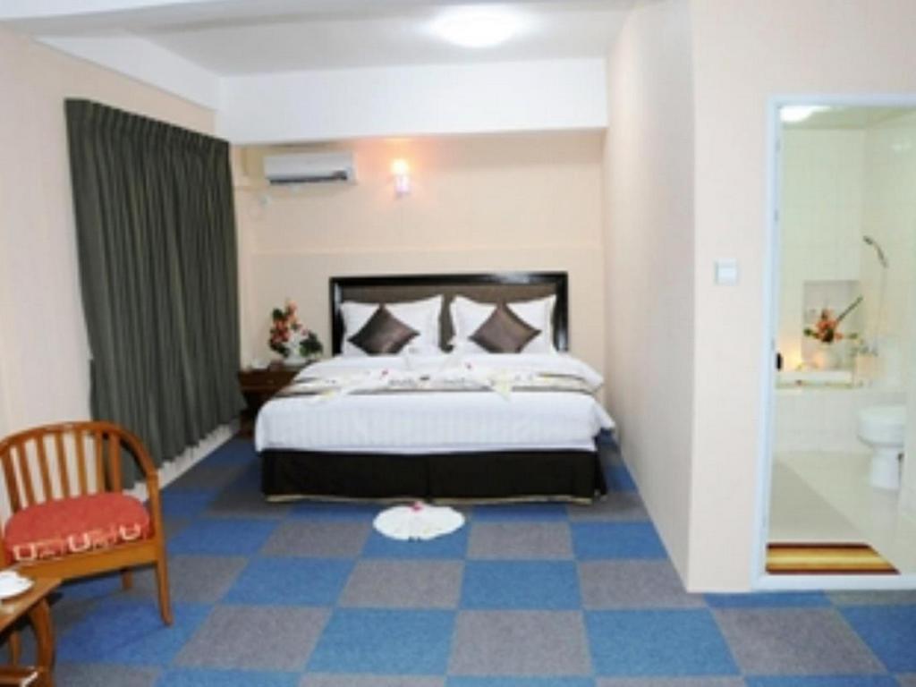 Hotel Bo Bo Min Yangon Extérieur photo